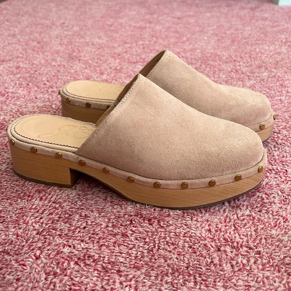 JCrew blush clogs NWOT